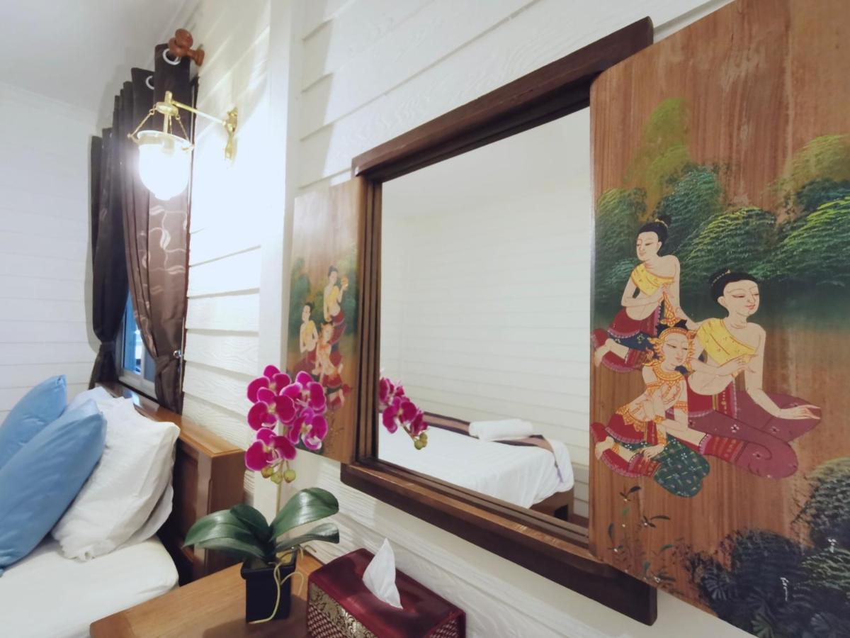TAVEE Guesthouse Bangkok Eksteriør billede